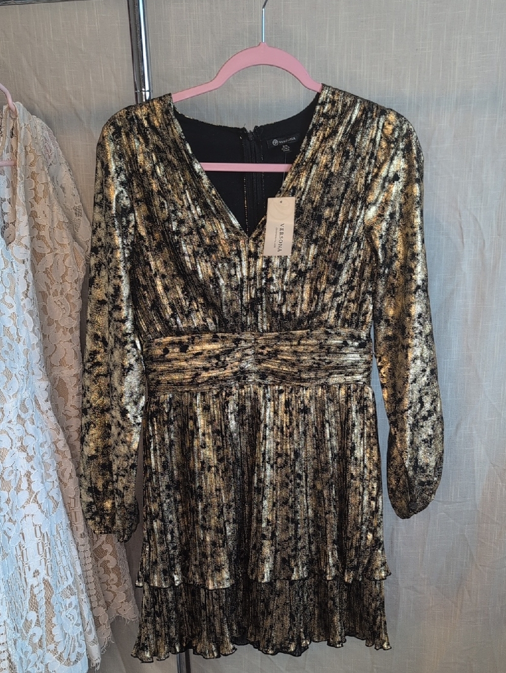 Versona Metallic Gold and Black V-Neck Tunic